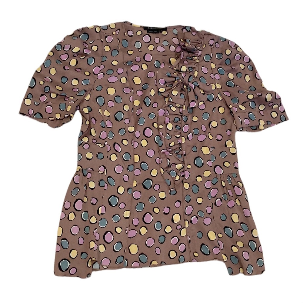 EUC BCBGMaxAzria taupe polka dot peplum blouse w/ ruffle & bow detail. Sz S.